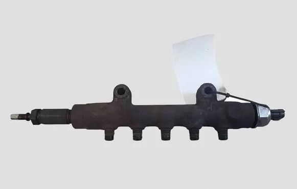 Ford Transit Fuel main line pipe 45PP31