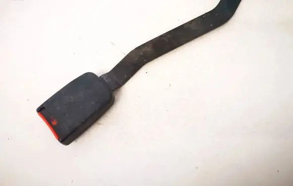 Volkswagen PASSAT B4 Front seatbelt buckle 357857756