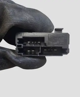 Volvo S80 Seat heating relay 30774276
