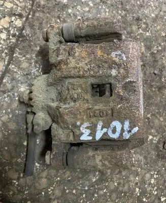 KIA Sorento Rear brake caliper