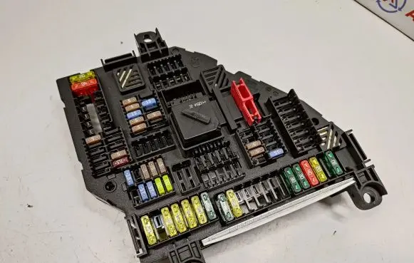 BMW X3 F25 Fuse module 9259469 61149259469