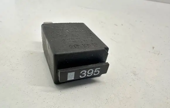 Skoda Octavia Mk2 (1Z) Other relay 8Z0951253