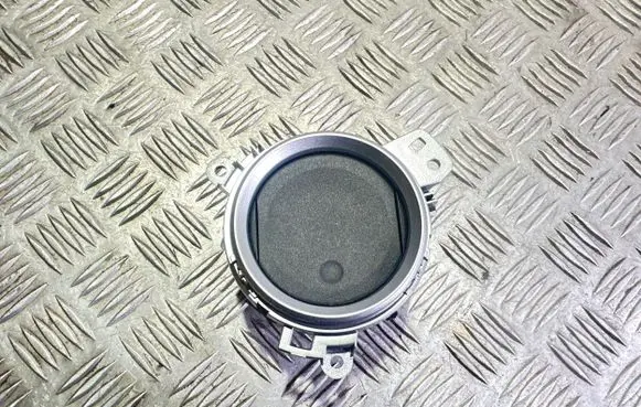 Dashboard side air vent grill/cover trim