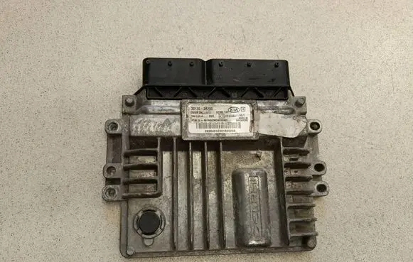 KIA Venga Engine control unit/module 391302A300 28204812 E13039762