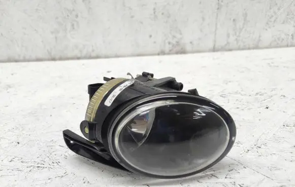 Volkswagen PASSAT B6 Front fog light 27129300