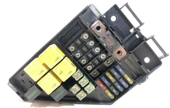 Land Rover Freelander Fuse box set 102247090501 103520