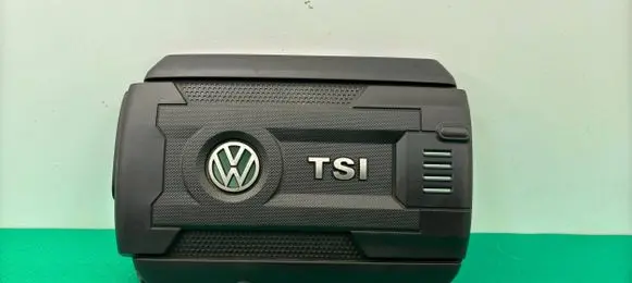 Volkswagen Golf VII Engine cover (trim) 06K103925BE