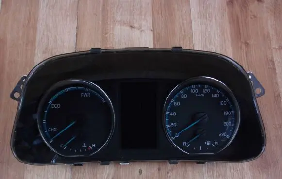 Toyota RAV 4 (XA40) Speedometer (instrument cluster) 8380042U30