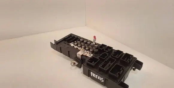 Volvo S60 Fuse box set 518828017