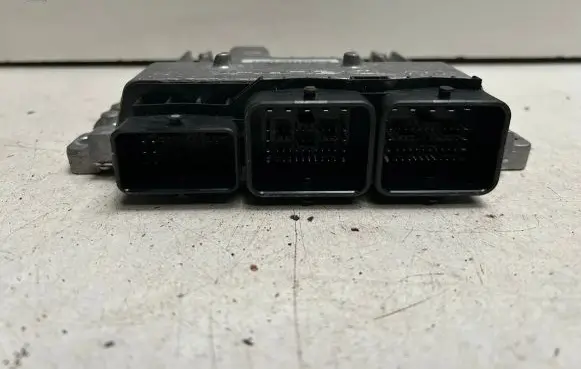 Ford S-MAX Engine control unit/module BG9112A650NF 28306971 97RI010012