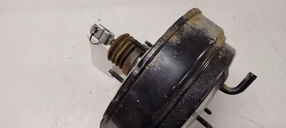 KIA Magentis Brake booster