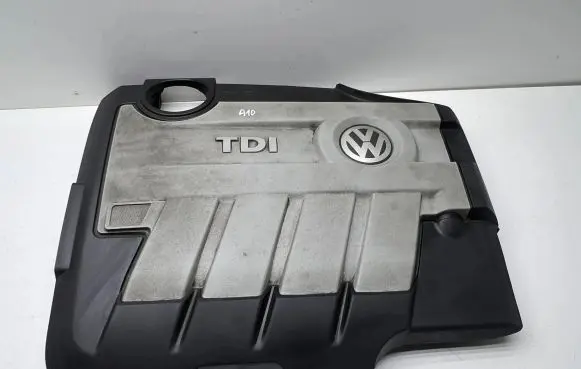 Volkswagen PASSAT B6 Engine cover (trim) 03L103925AM 03L103925AN