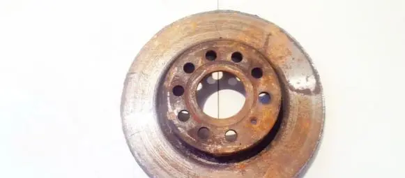 Volkswagen Jetta V Front brake disc ventiliuojamas