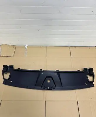 Engine bonnet/hood lock trim molding