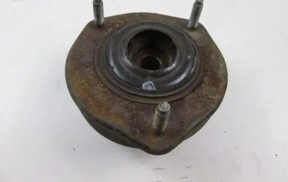 Toyota Avalon XX10 Rear coil spring rubber mount 