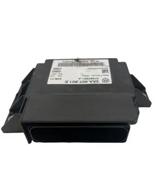 Volkswagen PASSAT B7 Hand brake control module 3AA907801E 17982901A