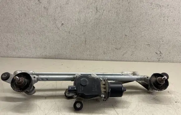 Renault Kadjar Front wiper linkage and motor C119A1714 8621MPC3