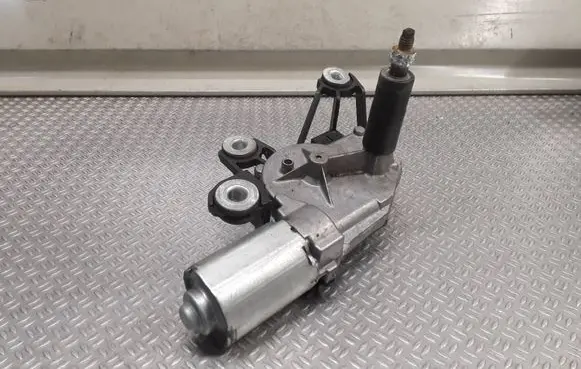 Volkswagen Polo IV 9N3 Rear window wiper motor 0390201596 6Q6955711A