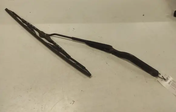 Saab 9-5 Windshield/front glass wiper blade 