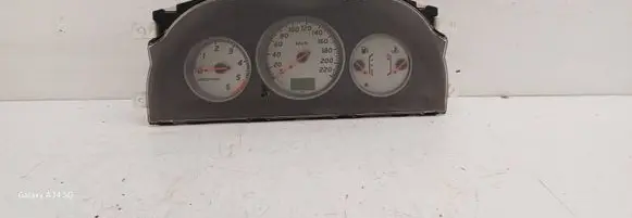 Nissan X-Trail T30 Speedometer (instrument cluster)