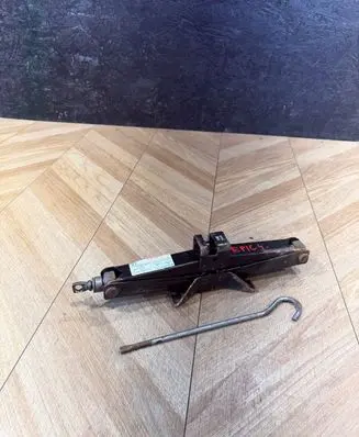 Chevrolet Epica Lift Jack
