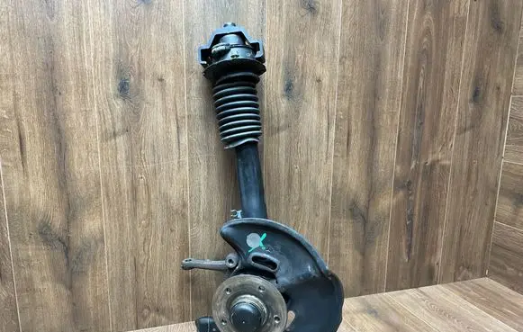 Mercedes-Benz SL R129 Front wheel hub 1293300220 A1293300220 1293201330