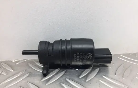 BMW 5 F10 F11 Windscreen/windshield washer pump 6934160 67126934160 13264011