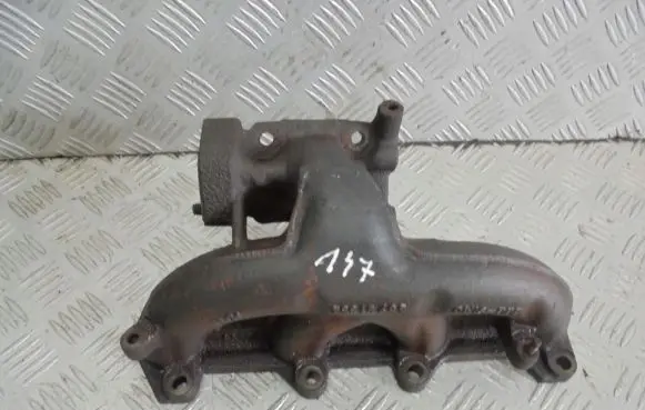 Alfa Romeo 147 Exhaust manifold