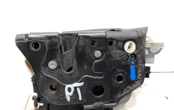Seat Altea XL Rear door lock 5P0839012