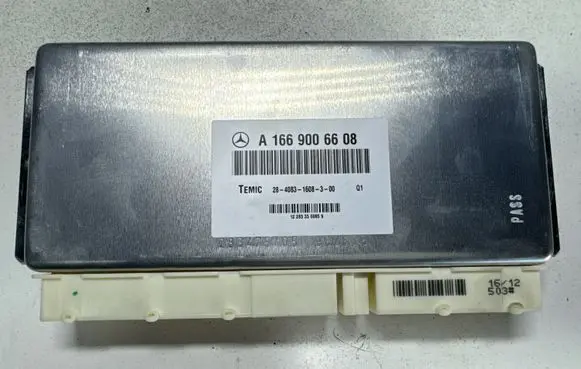 Mercedes-Benz GL X166 Air suspension control unit module (rear) A1669006608 2840831608300 122833300659