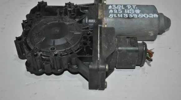 Audi A3 S3 8L Rear door window regulator motor 8L4959802A 7746003457