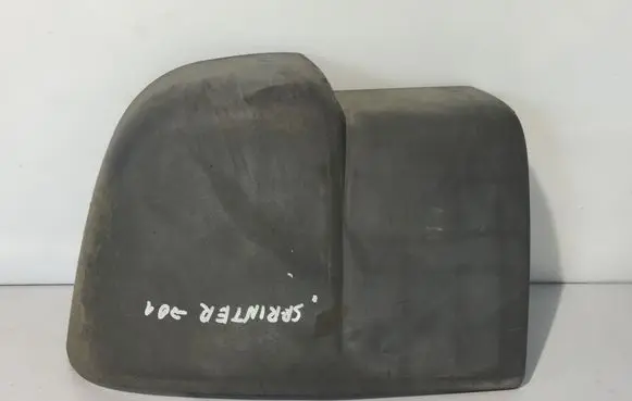 Rear bumper corner part panel trim