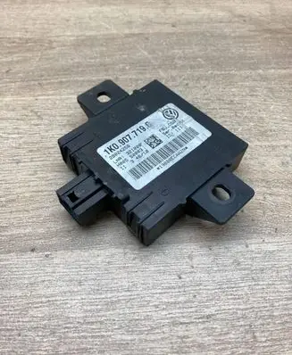 Audi A3 S3 8P Alarm control unit/module 1K0907719 28024256