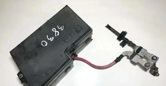 Volvo V50 Fuse box set 8688040 518818000