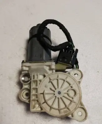 Mercedes-Benz E W211 Front door window regulator motor A2118202942 993626101