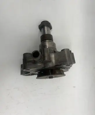 Iveco Daily 5th gen Water pump VKPC82395