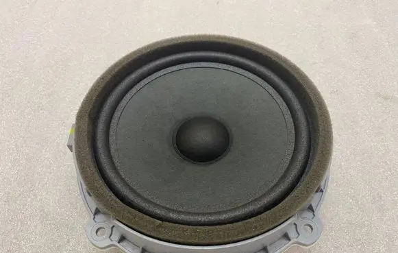 KIA Sportage Front door speaker 96330F2100