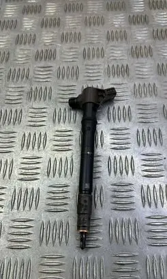 Mazda CX-5 Fuel injector 3C00FCFD