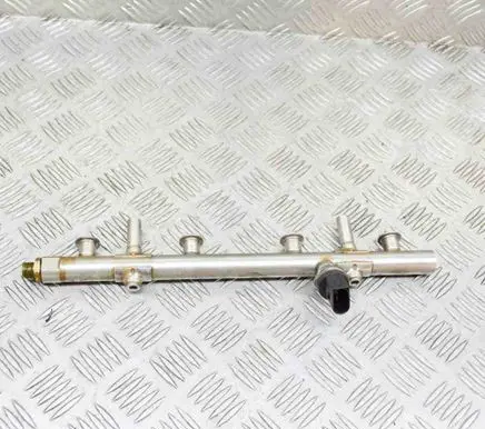 Audi A3 S3 8V Fuel main line pipe 0261545079 06J906051F