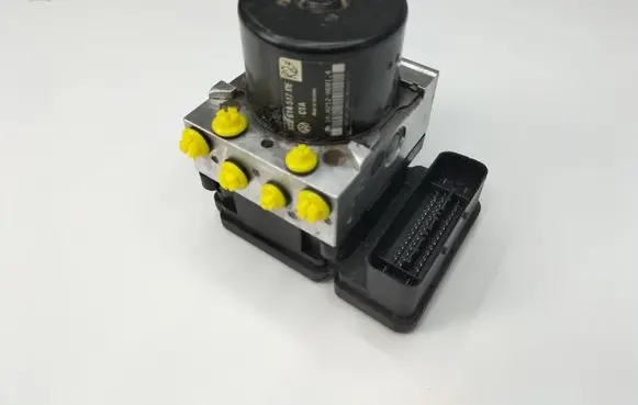 Volkswagen Golf VI ABS Pump 1K0907379BJ 1K0614517DE 10021206814