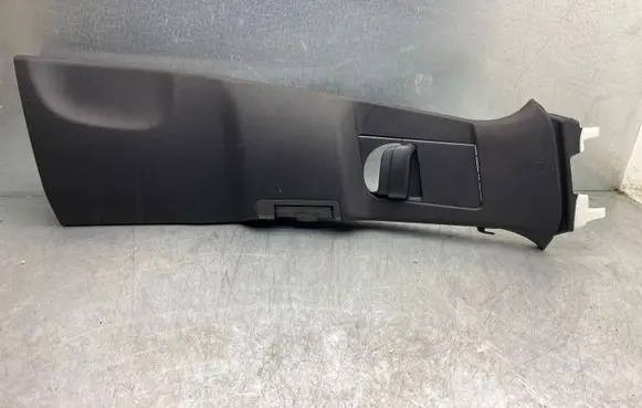 Volvo XC90 (B) pillar trim (top) 31651538 31651539 32244265