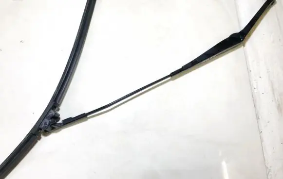 Ford Focus Front wiper blade arm 4m5117526ab