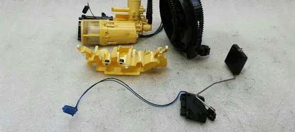 Mercedes-Benz GLC X253 C253 In-tank fuel pump A2054701694