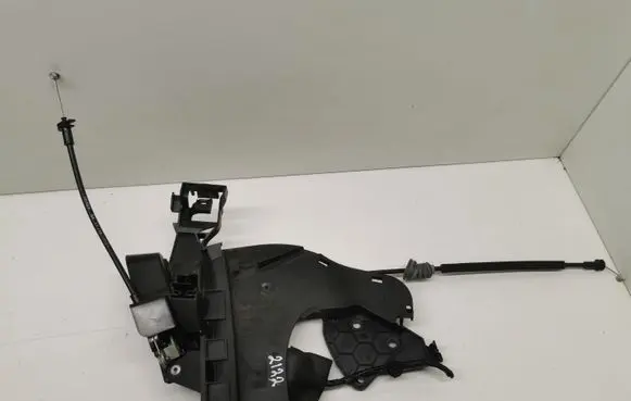 Volvo V50 Front door lock 2400001