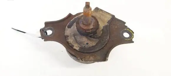 Honda Civic Engine mount bracket 