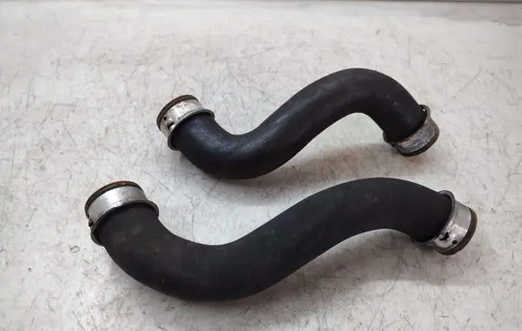 Infiniti Q50 Engine coolant pipe/hose