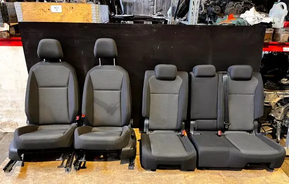 Volkswagen Tiguan Seat set 