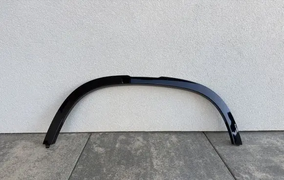 Land Rover Defender Front arch trim L8B216A074AB