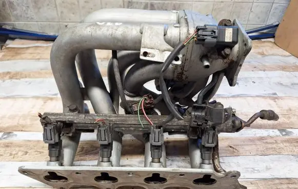 Mitsubishi Space Star Intake manifold MD355556