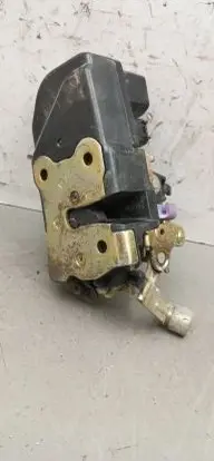 Chrysler Grand Voyager IV Front door lock 0524R